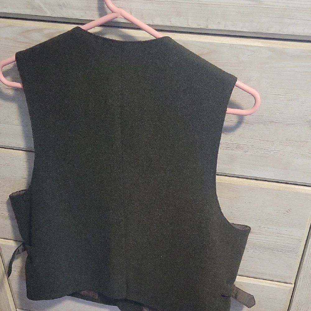 Forest Green wool Vest - Picture 4 of 4